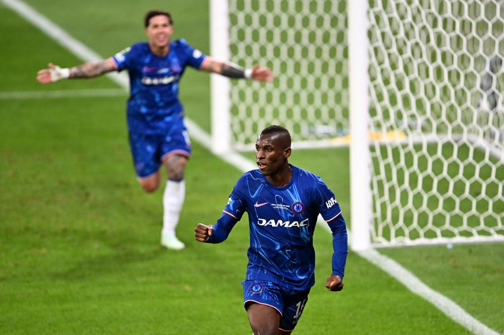 徐根宝谈退休传闻：基地有13-14梯队，我就一生一世搞足球了